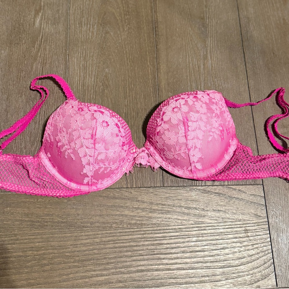 Victoria's Secret Dream Angel Push Up Vibrant Pink Lace Bra